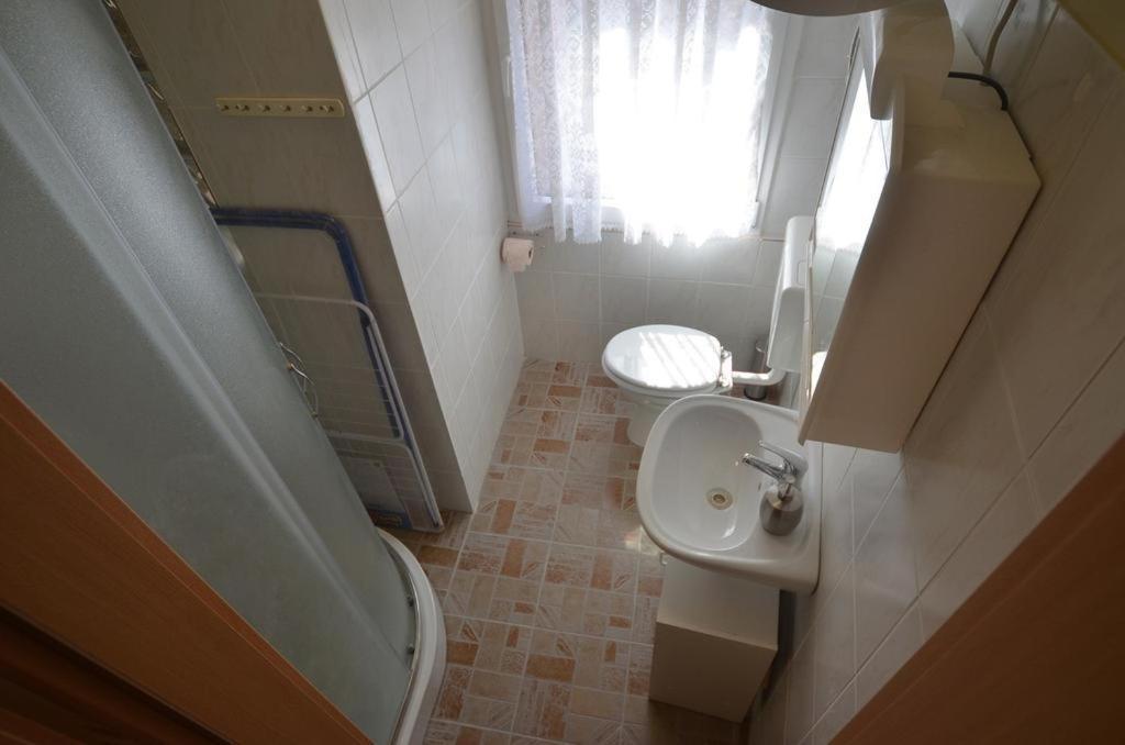 Studio Apartment La Maison De Catherine 罗维尼 外观 照片