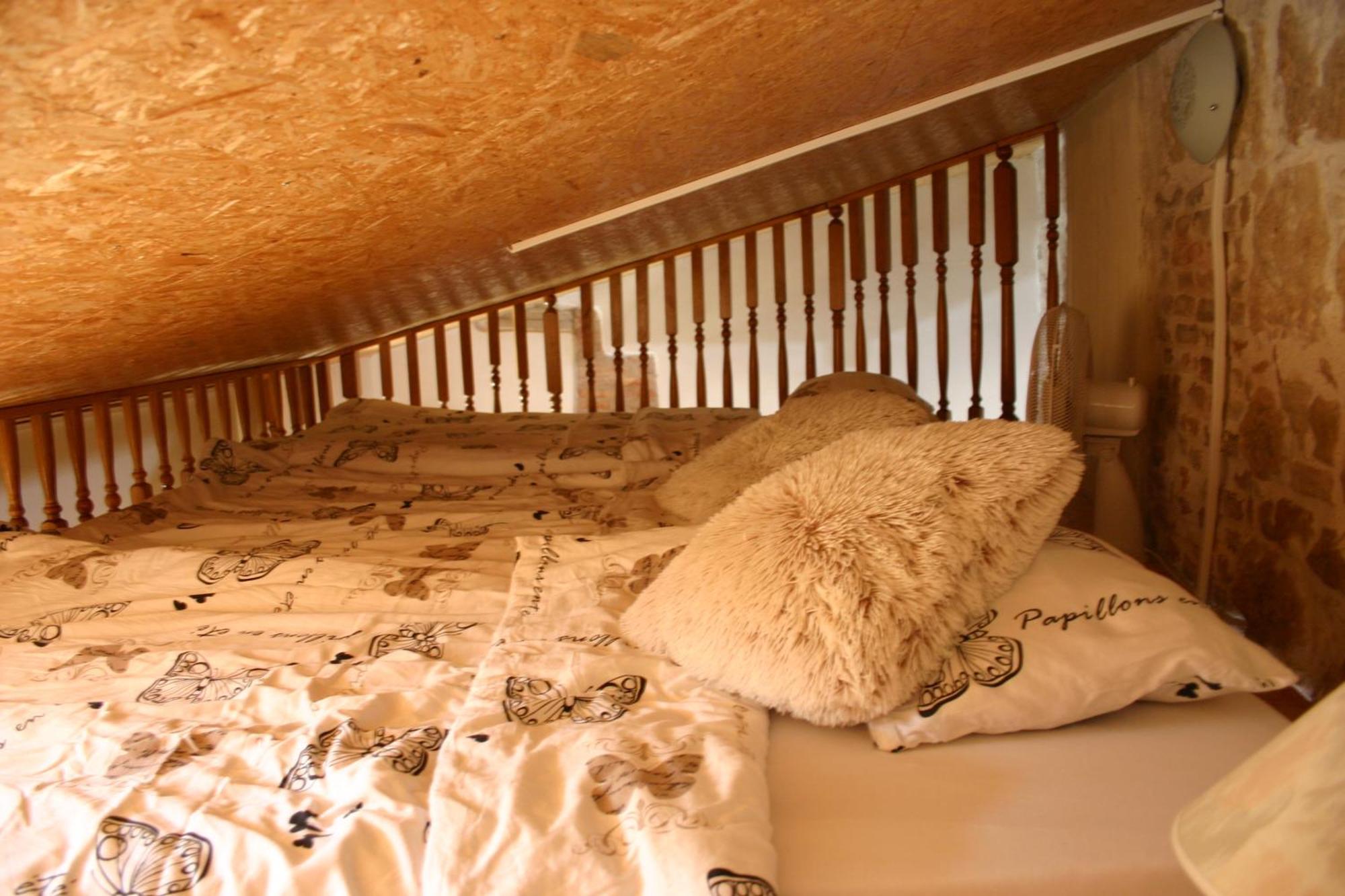 Studio Apartment La Maison De Catherine 罗维尼 外观 照片