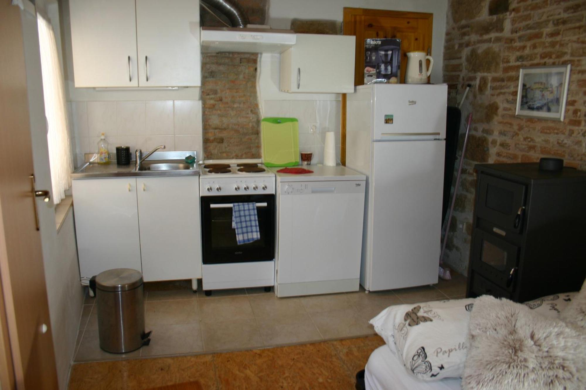 Studio Apartment La Maison De Catherine 罗维尼 外观 照片