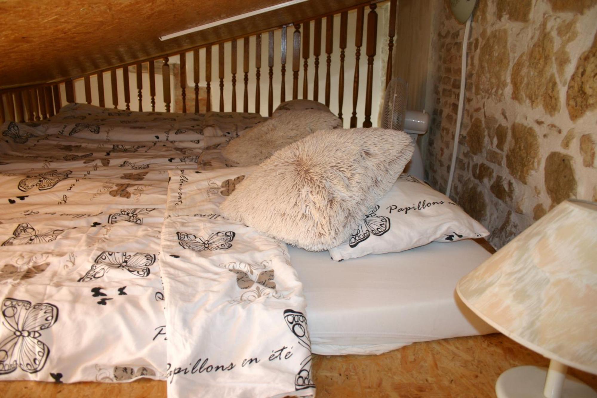 Studio Apartment La Maison De Catherine 罗维尼 外观 照片